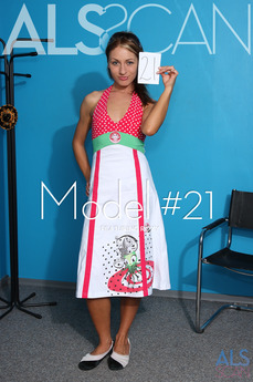 Model #21 - Roxy