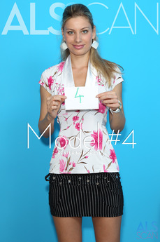 Model #4 - Marilyn