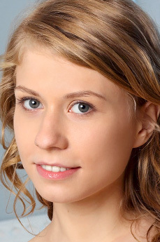 Eva Gold