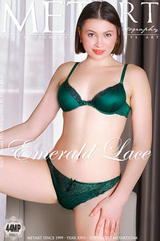 Emerald Lace - Lucy Dumas