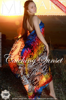 Catching Sunset - Mia Grandi
