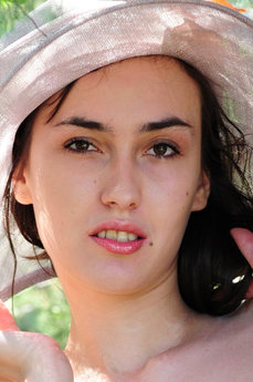 Lili G