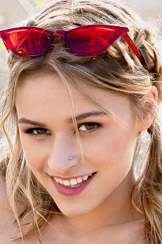 Tavia