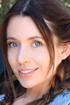 Julia Rain